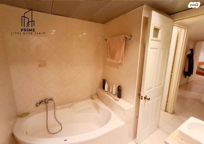 דירה, אילונה פהר, קרית אילון, חולון