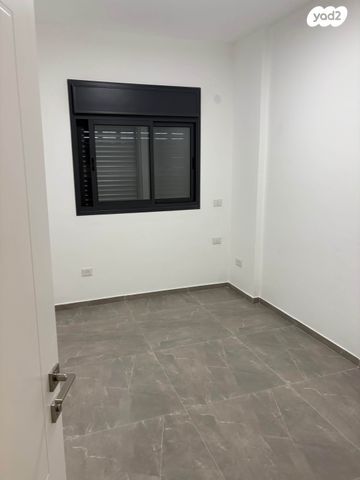דירה, י"א באדר 15, נגבה, רמת גן
