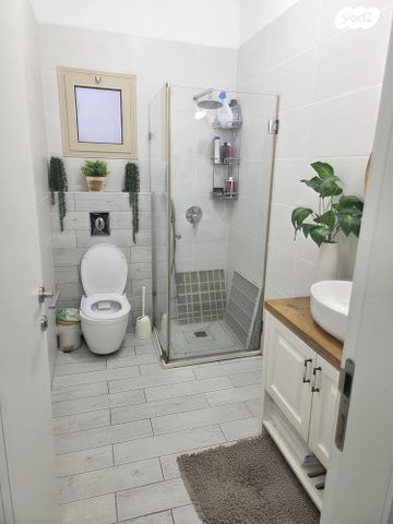 דירת גן, קרית ים