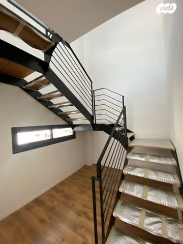 גג/ פנטהאוז, ויטל, פלורנטין, תל אביב יפו