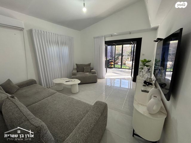 בית פרטי/ קוטג', לוזית