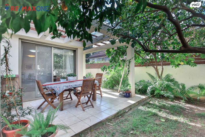 בית פרטי/ קוטג', רעננה