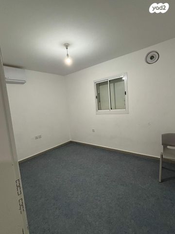 דירה, אליהו הנביא, פסגות אפק, ראש העין