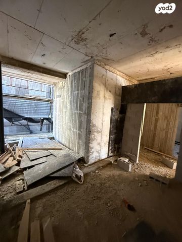 דירה, התבור 12, רסקו א', חולון