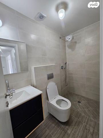 דירה, קרית ויצמן, רעננה