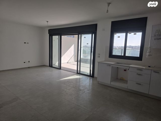 דירה, הרצליה