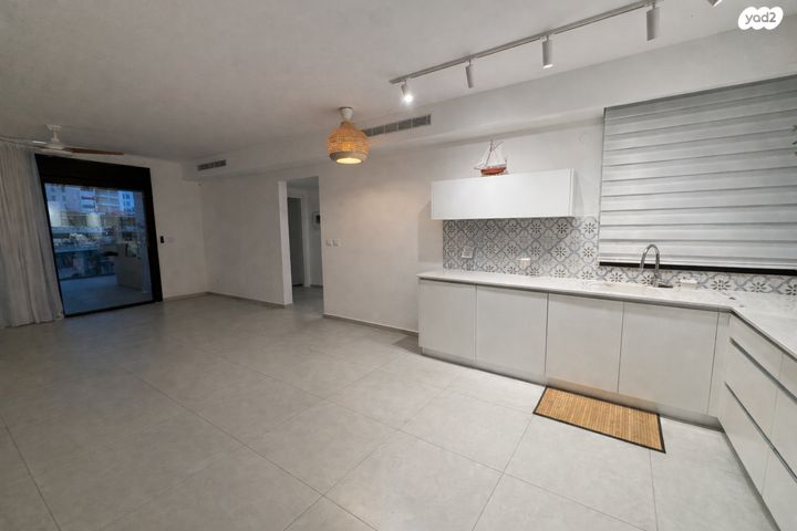 דירה, אור ים, אור עקיבא