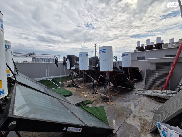 דירה, הרב כהנמן 143, מרכז בעלי המלאכה, בני ברק