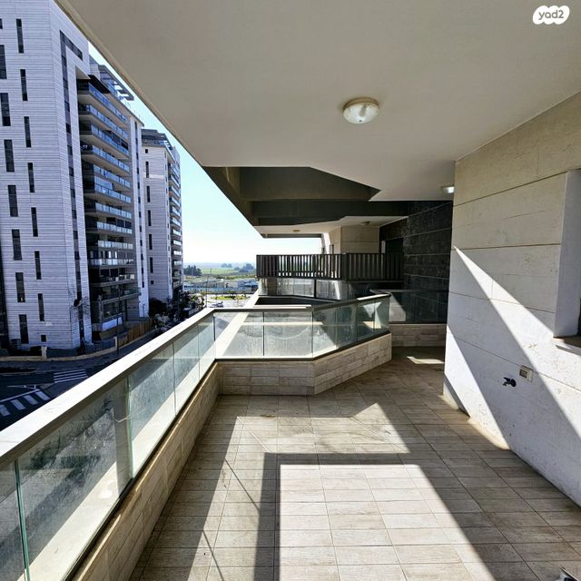 דירה, נתיבות מערב, נתיבות