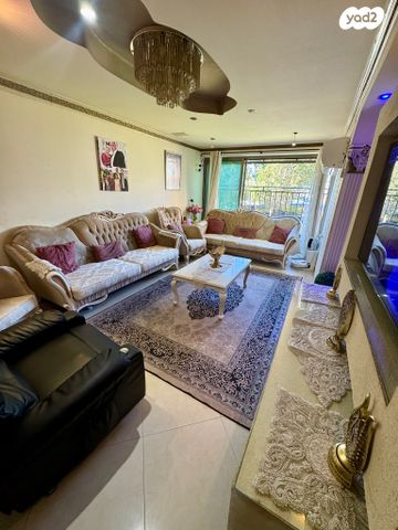 אייזיק חריף 3