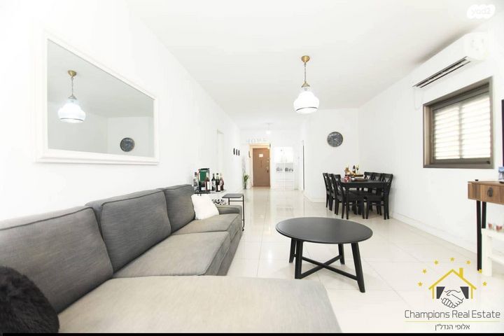 דירה, שדרות חיים וייצמן 35, צפון מערב מרכז העיר, נתניה