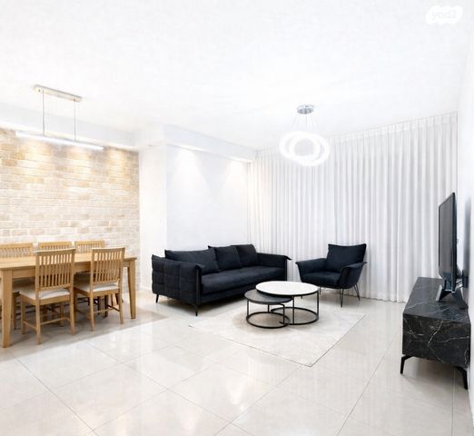 דירה, החרמון, היובל, אור עקיבא