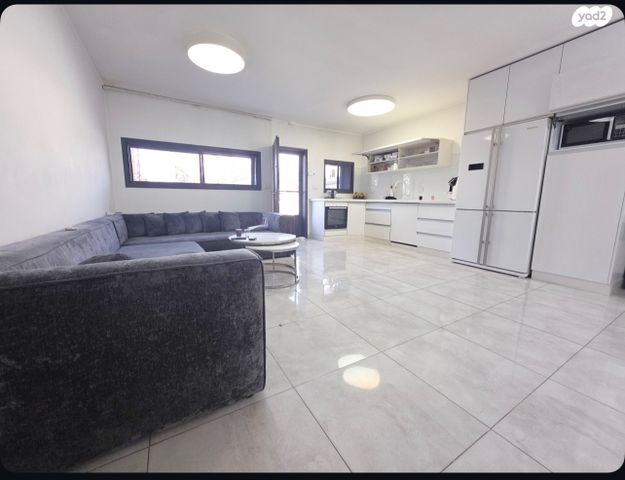 דירה, גבעת ציון, אשקלון