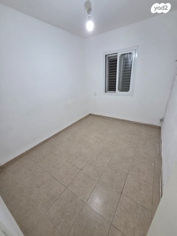 דירת גן, ביל"ו, פרוסטיג, קרית אתא