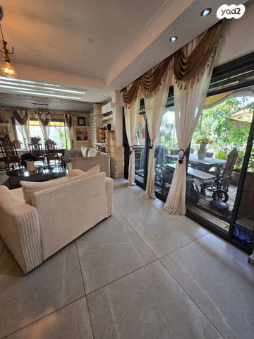 בית פרטי/ קוטג', בית אריה / עופרים