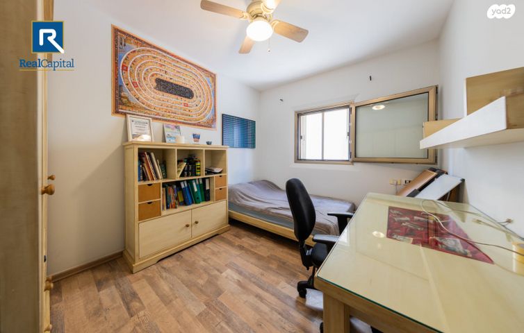 דירת גן, האודם 9, גרין פארק שיכון עובדים, הוד השרון