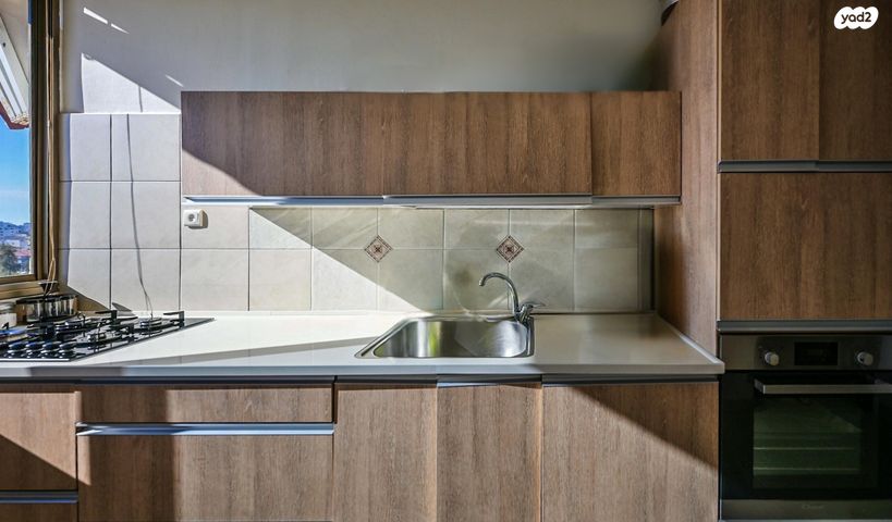 דירה, אחד העם, א' / צפון מזרח העיר, רחובות