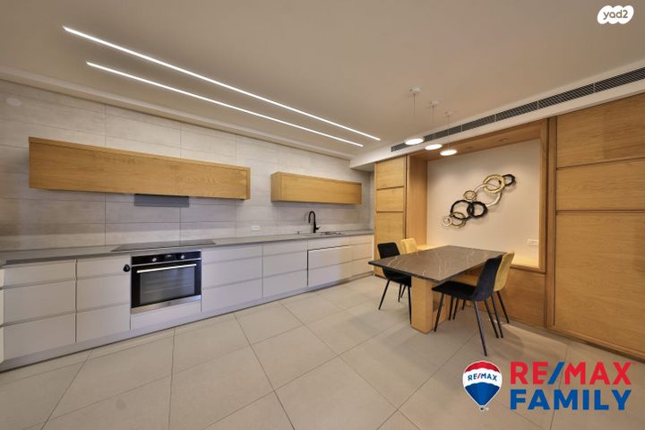 עוזי חיטמן 3