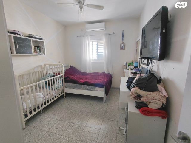 דירה, כובשי החרמון, רחובות