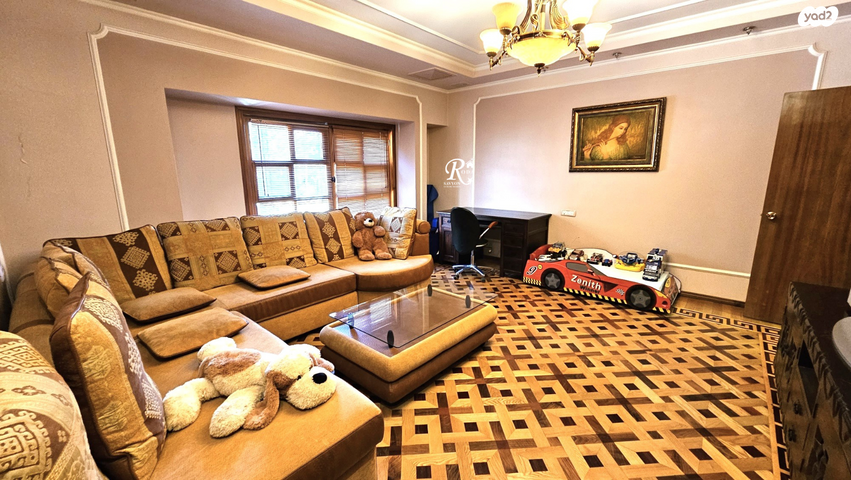 בית פרטי/ קוטג', סביון