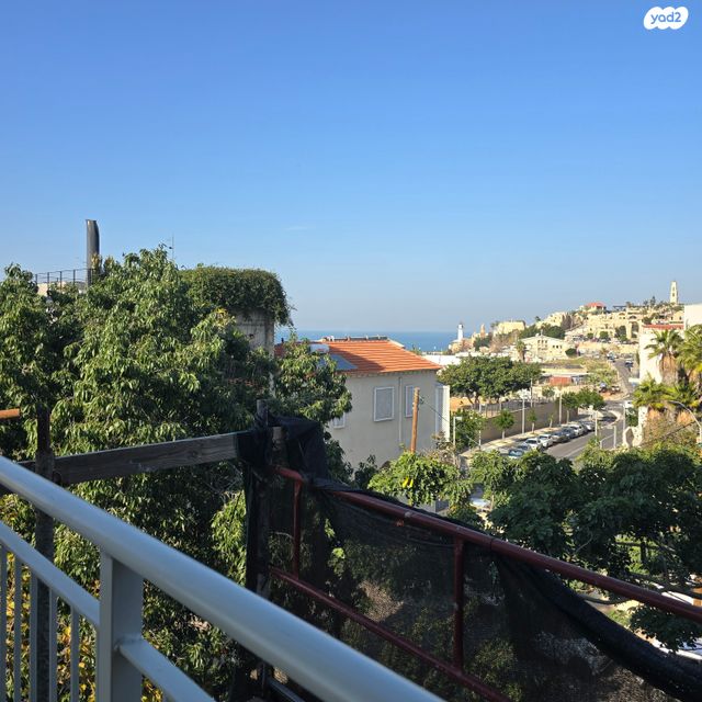 גג/ פנטהאוז, הדולפין, עג'מי, גבעת העליה, תל אביב יפו