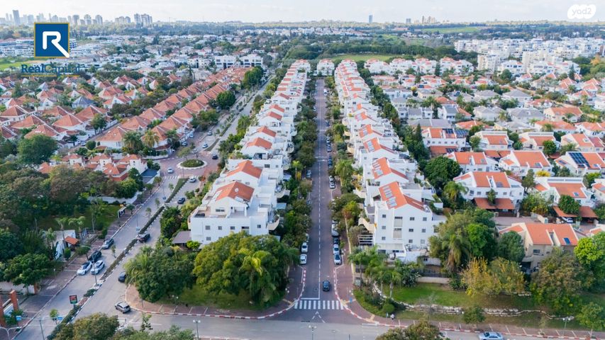 דירת גן, האודם 9, גרין פארק שיכון עובדים, הוד השרון