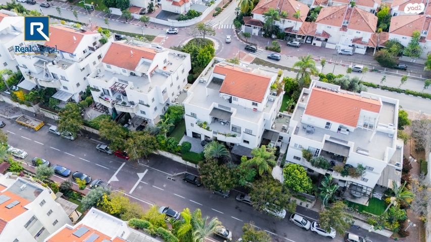 דירת גן, האודם 9, גרין פארק שיכון עובדים, הוד השרון