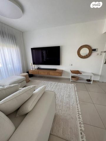 דירה, שדרות ששת הימים, הבשמים, שחמון, רובע 6, אילת