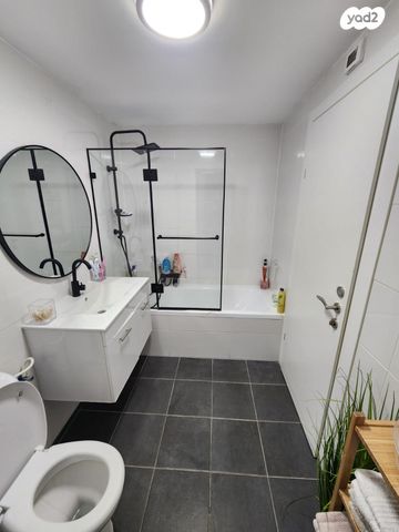 דירה, משה לוי, נאות שמיר, רמלה