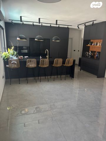 בית פרטי/ קוטג', חדרה