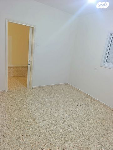 דירה, ש"י, א' / צפון מזרח העיר, רחובות