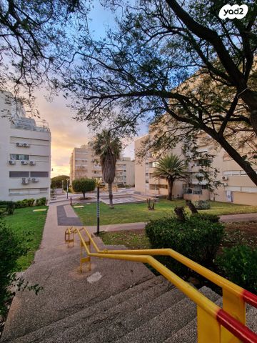 אליהו חכים 2