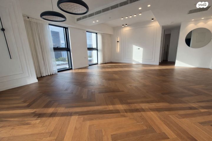 דירה, ליאונרדו דה וינצ'י 12, גני שרונה, קרית הממשלה, תל אביב יפו