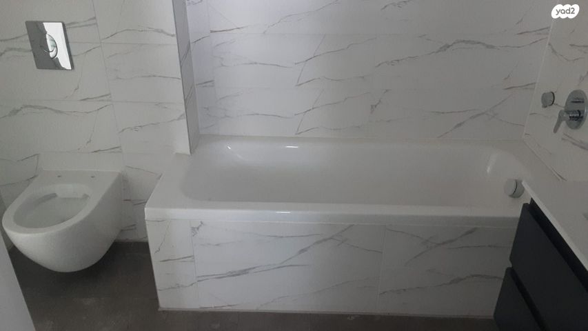 גג/ פנטהאוז, המרכז השקט / מרכז העיר, פתח תקווה