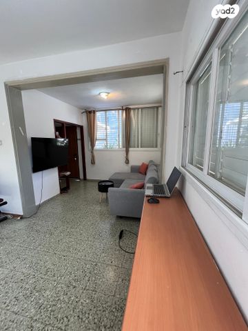 יחידת דיור, א.ד. גורדון, גני אילן, קרית אונו