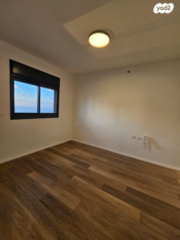 דירה, הרב הרצוג, צפון מערב מרכז העיר, נתניה