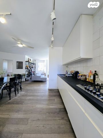 דירה, רעננה