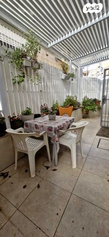 דירת גן, סיירת גולני, פסגת זאב, ירושלים