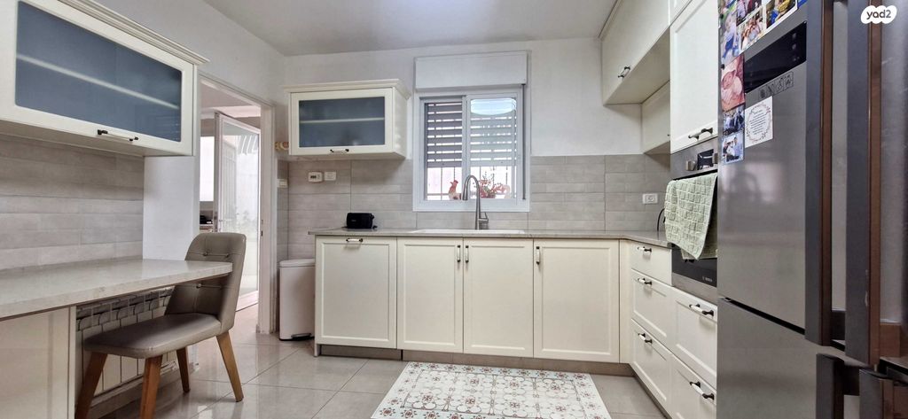 דירת גן, סיירת גולני, פסגת זאב, ירושלים