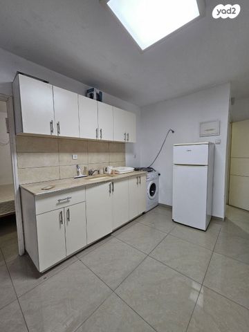 דרך עכו חיפה 235