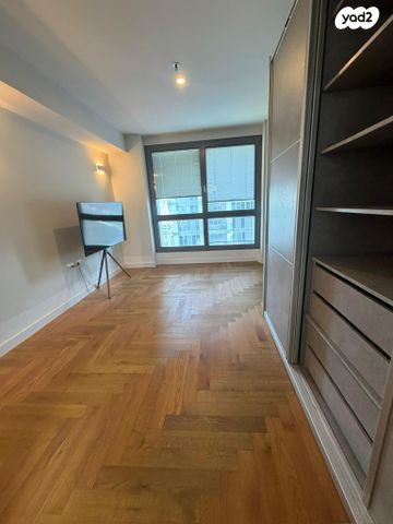 דירה, ניסים אלוני 16, צמרות איילון, פארק צמרת, תל אביב יפו