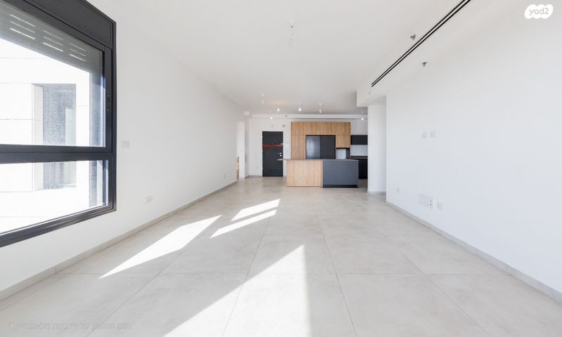 דירה, אמנון ליפקין שחק, נוף הטיילת, נתניה