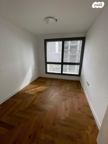 דירה, ניסים אלוני 16, צמרות איילון, פארק צמרת, תל אביב יפו