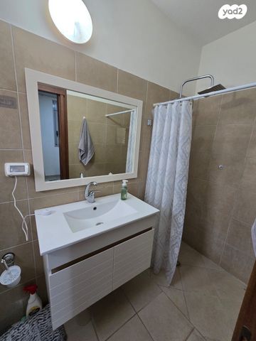 בית פרטי/ קוטג', הבשן, גבעת כלניות, יקנעם עילית