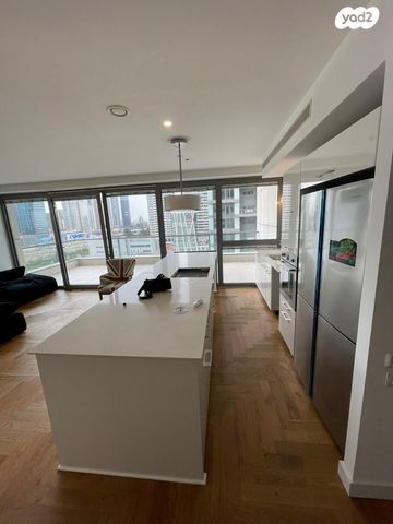 דירה, ניסים אלוני 16, צמרות איילון, פארק צמרת, תל אביב יפו