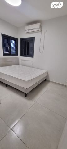 דירה, הס, הרצליה