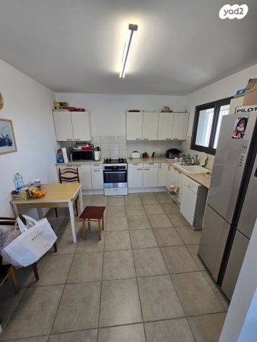 דירה, אליהו גולומב, הרצליה הירוקה, נווה עובד, הרצליה