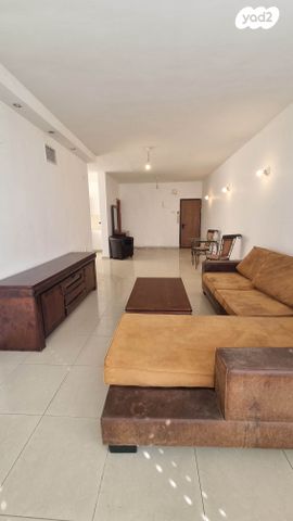 דירה, סוקולוב, גרין ועם, חולון