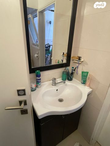 דירה, עגנון 42, דרום מערב ותיק, בת ים