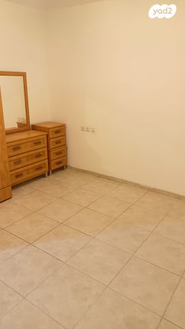 דירה, חגי, נאות יהודית ונווה ארזים, חולון